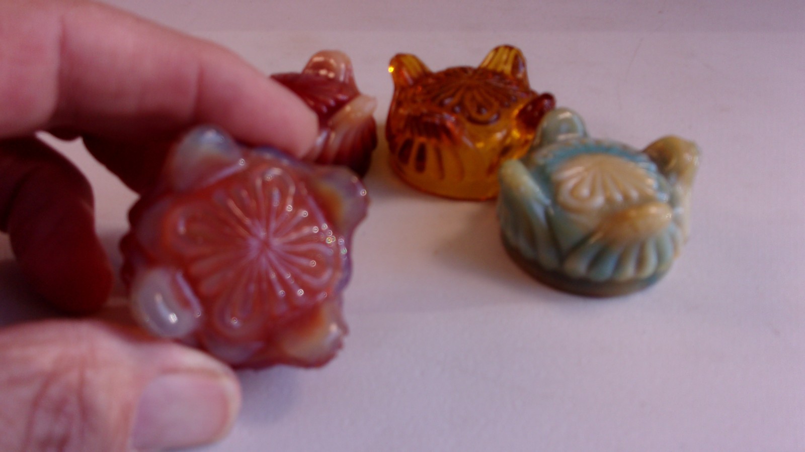 Set 4 Caprice Open Shell Round Ftd. Open Salt Dip Cellars Different Colors
