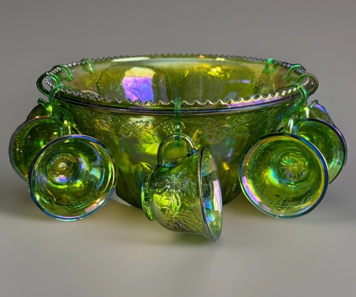 Vintage Indiana Glass Green Carnival Harvest Grape Punch Bowl 12 Cups 9 Hooks