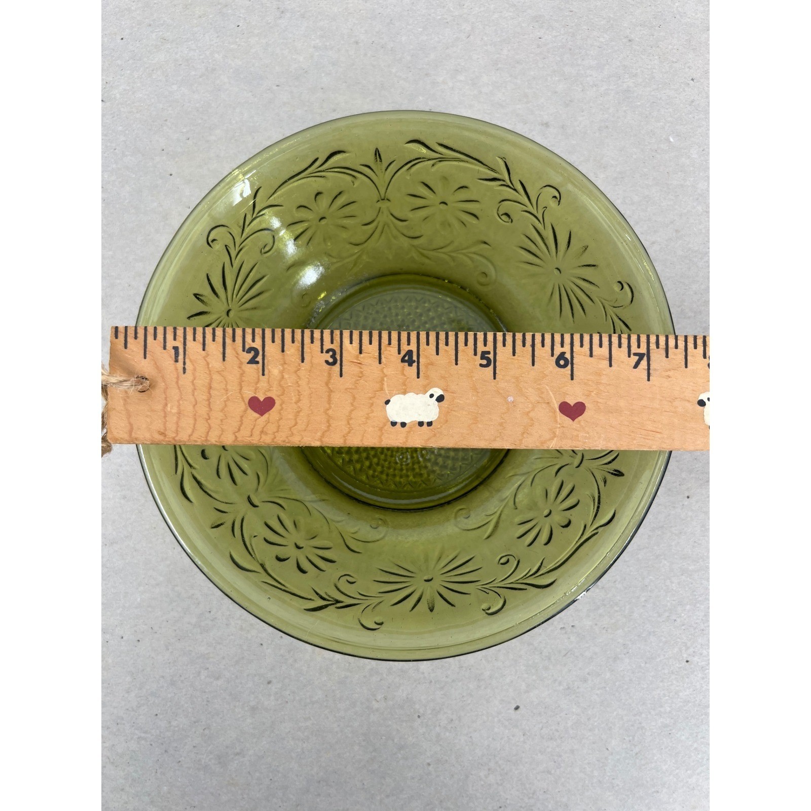 Vintage Indiana Glass Bowl Daisy Pattern Avocado Green signed FTD 1979