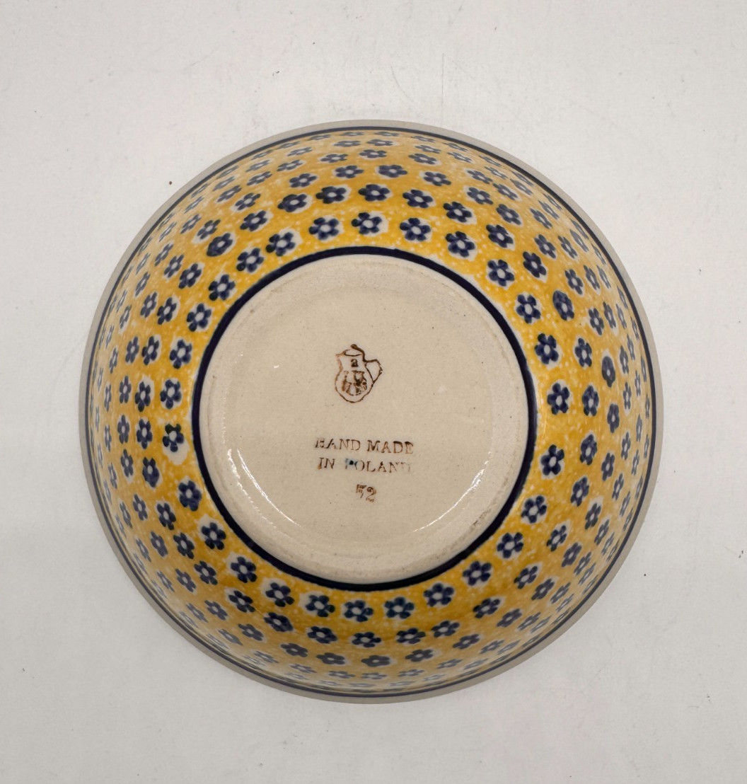 Boleslawiec Polish Pottery Bowl Yellow & Cobalt Blue Flower Pattern White Rim