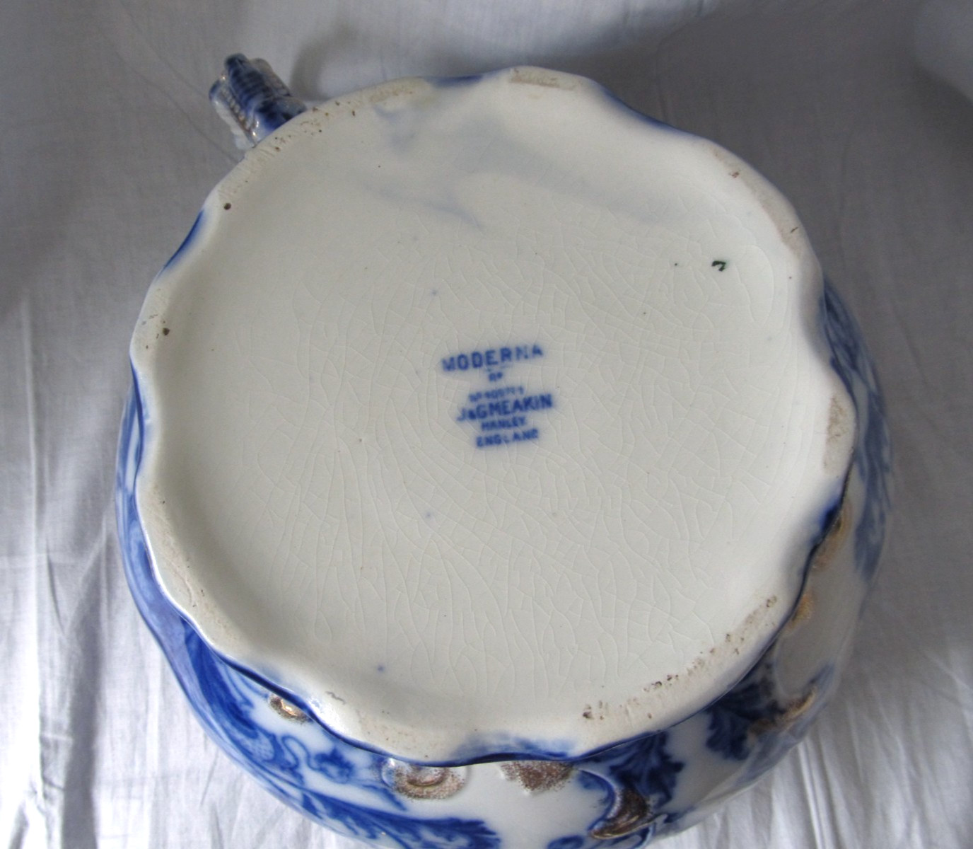 Victorian Flow Blue Chamber Pot Gold Gilt J&G Meakin “Moderna” Antique 1895-1915