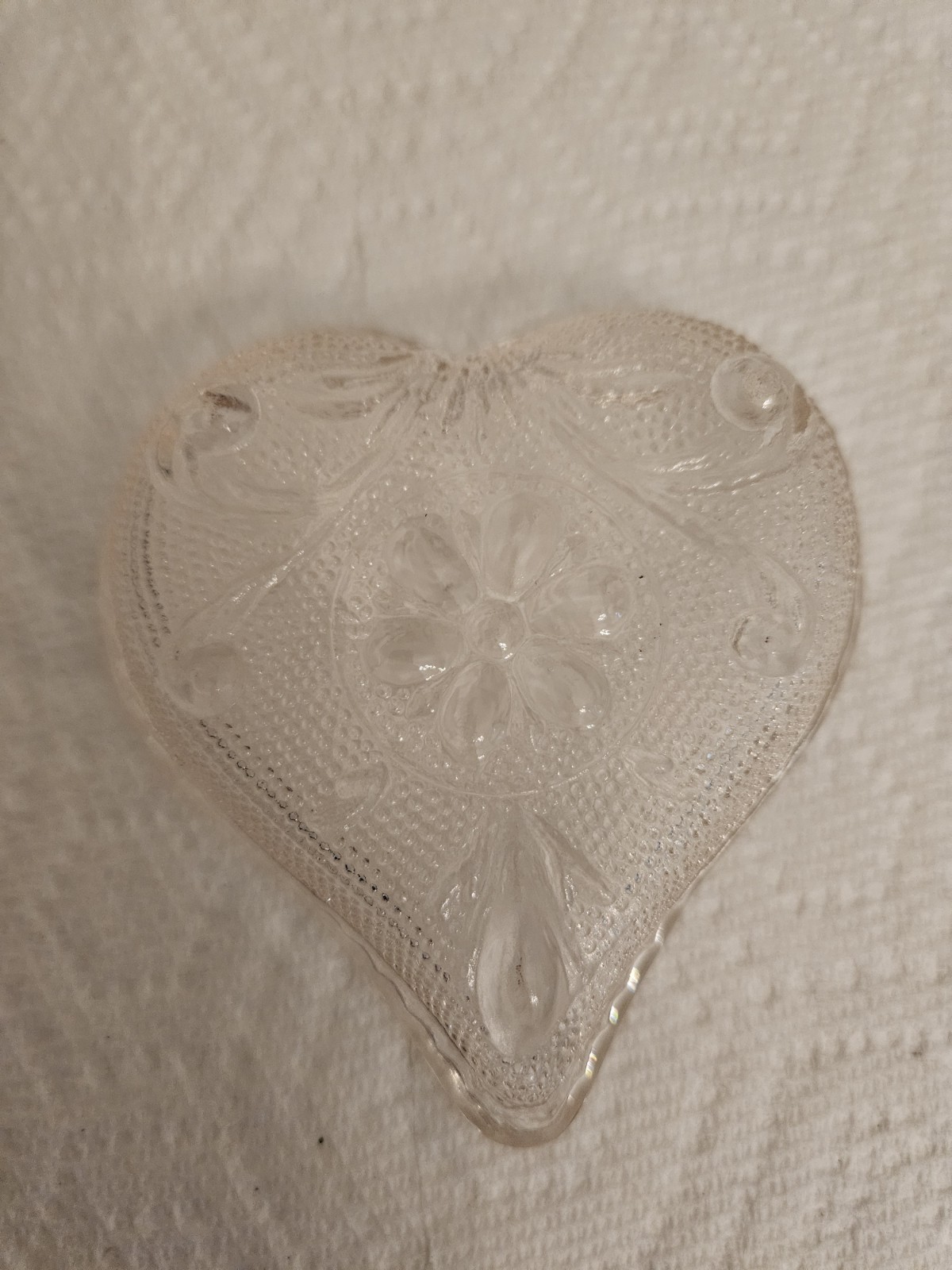 Vintage Tiara Indiana Sandwich Glass Pink Heart Shaped Trinket Dish Card Suit