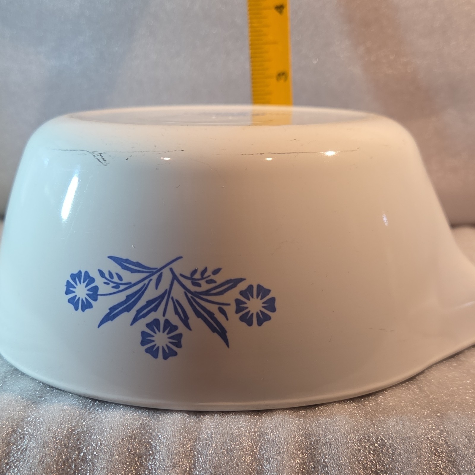 CorningWare Cornflower Blue Casserole Dish 1 1/2 pt Round White/Blue P-82-B