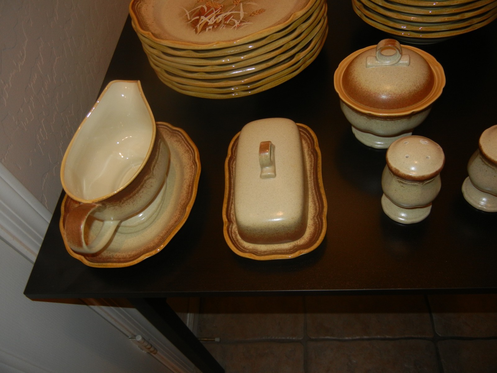 Vintage MIKASA Whole Wheat E8000 Stoneware Dinnerware Set, 35 pieces – PRISTINE!