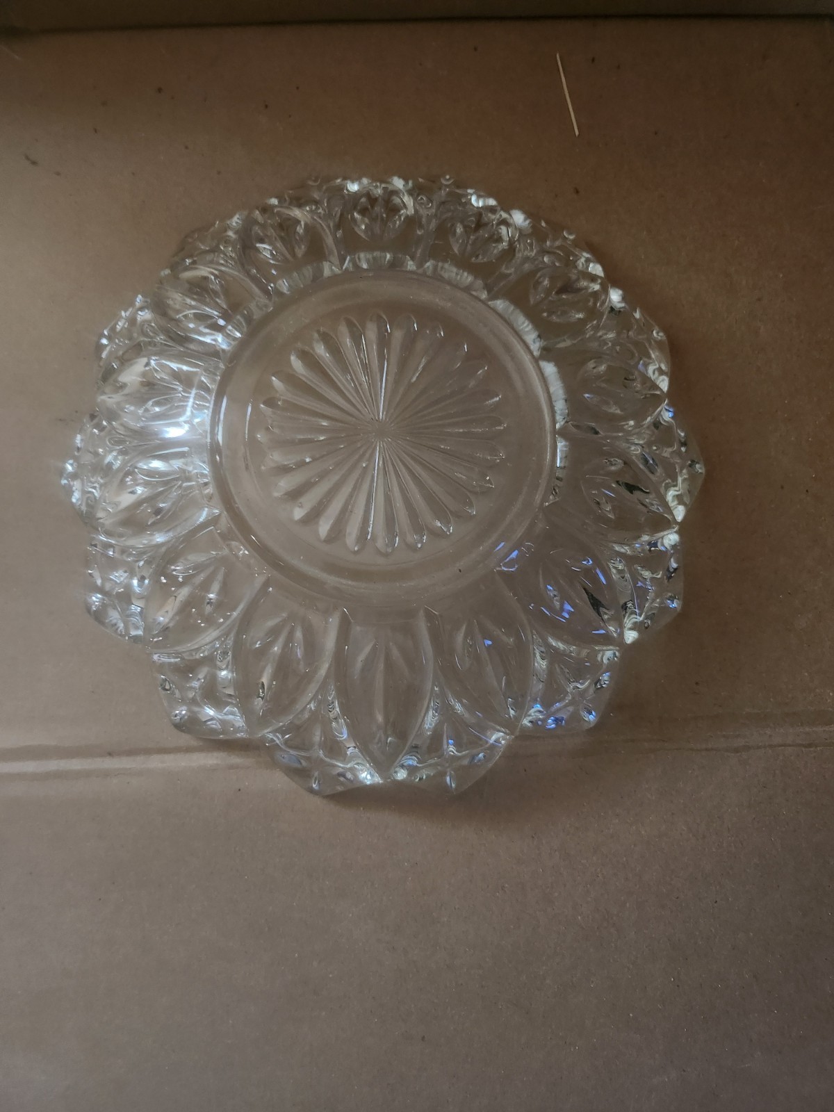 Pure Crystal Glass Floral Candy Dish Round Decorative 1-Compartment Flower Theme