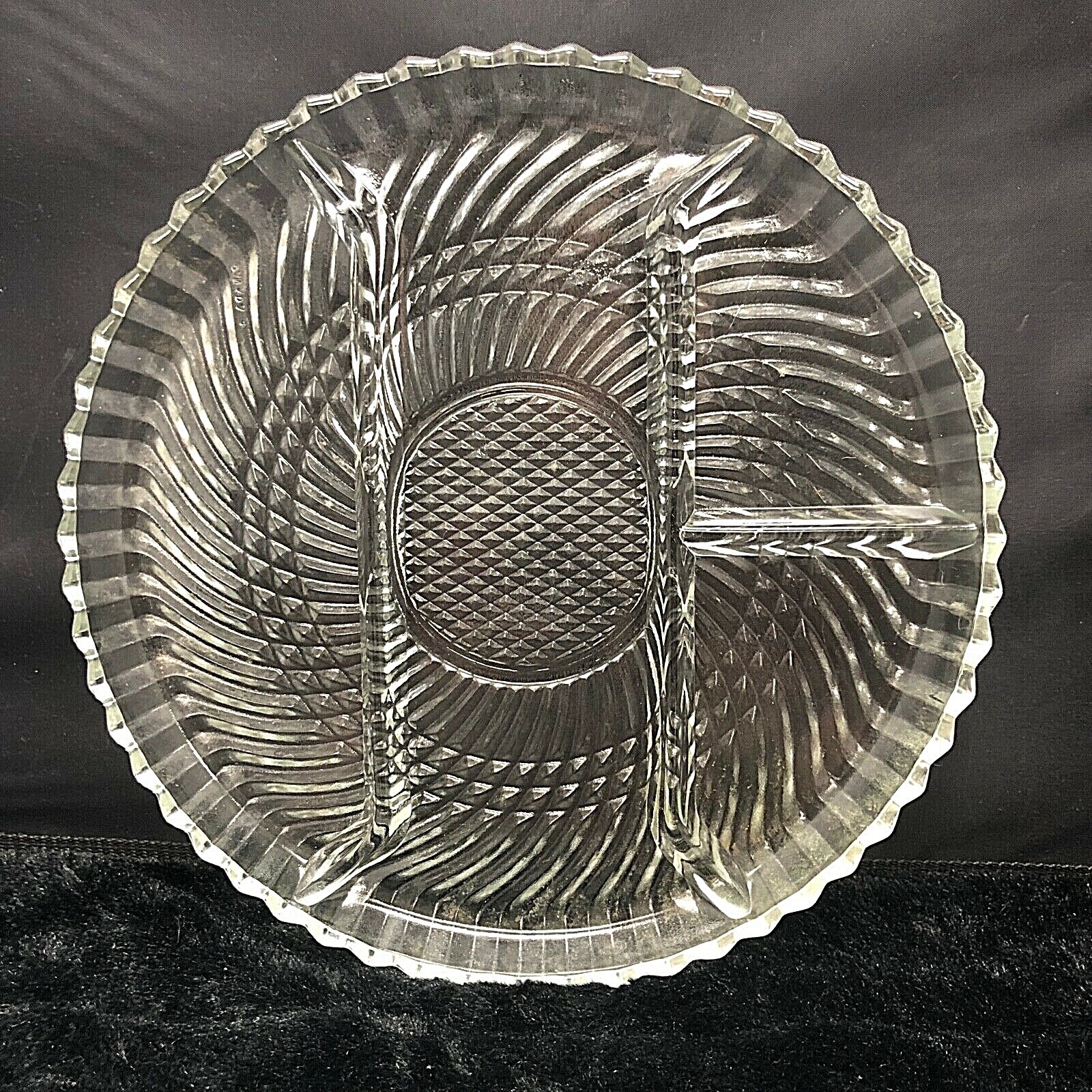 Dominion Glass Clear Swirl Ribbed 4 Part Divided Relish Tray Plate Platter 10″