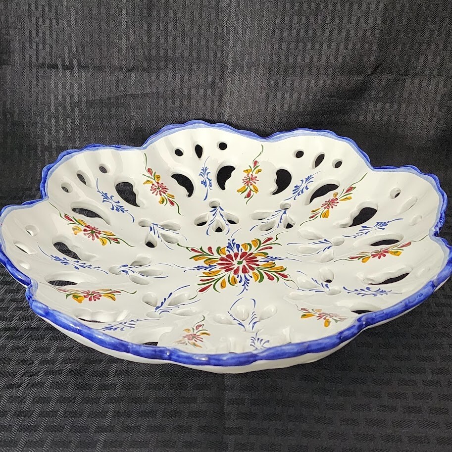VTG RCCL Fruit Bowl Reticulated Hand Painted Portugal Signed Pottery Floral 14″