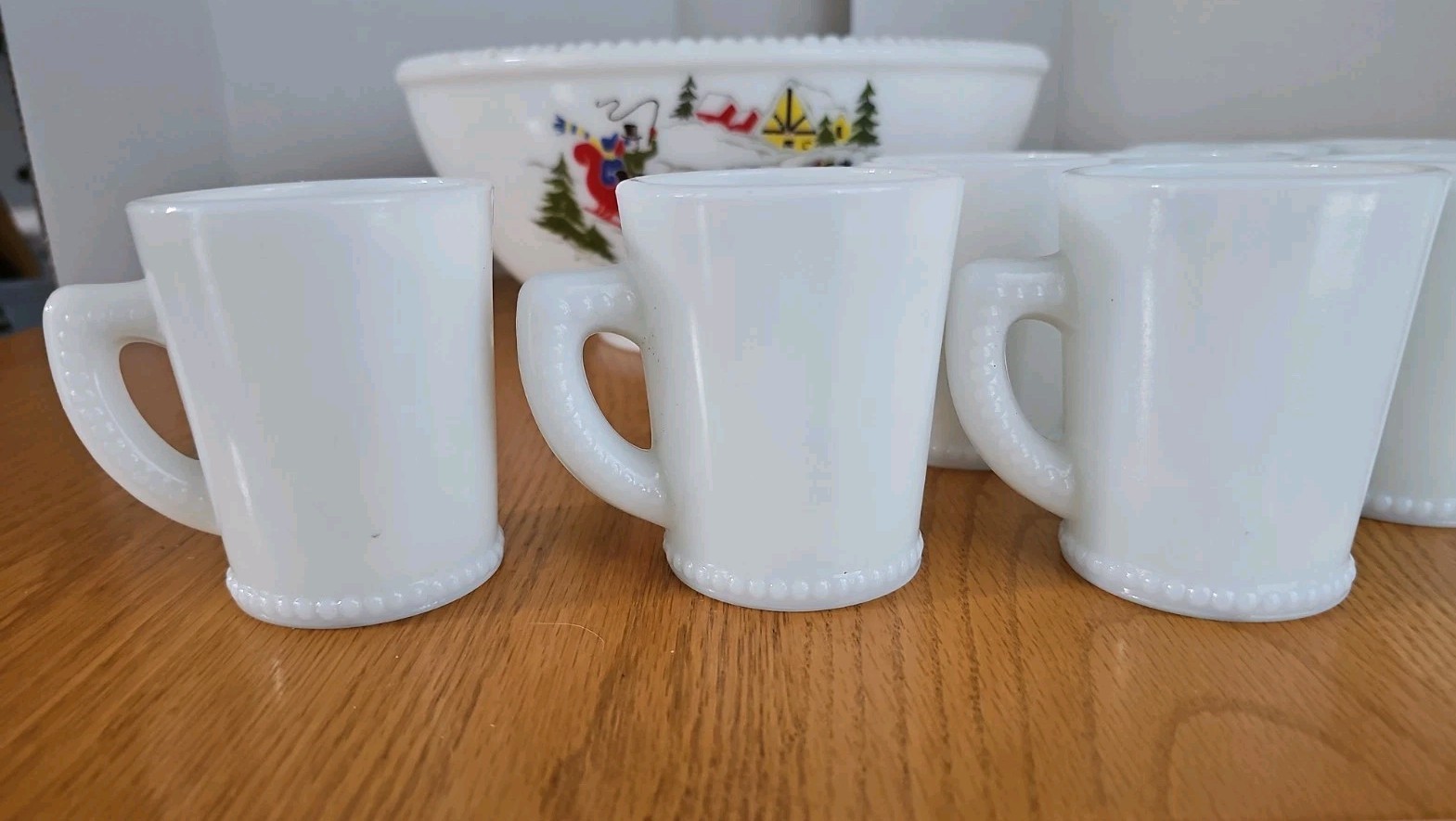 Vintage Tom & Jerry Milk Glass Beaded Punch Bowl & 11 Cups Sleigh Horses