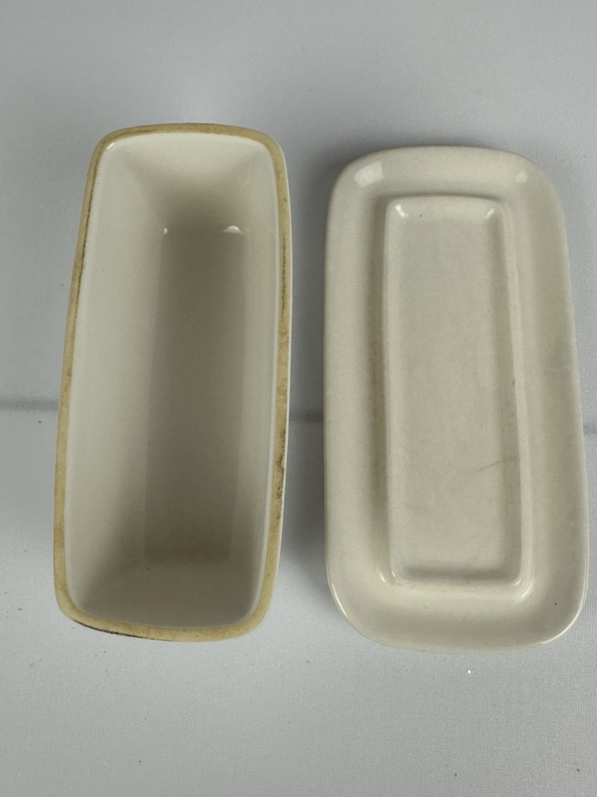 Pfaltzgraff Gazebo White Ceramic Covered Butter Dish USA Vintage #028