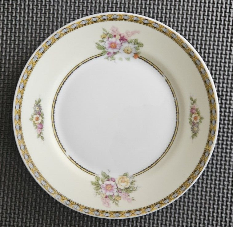 4 VTG Noritake Juanita Plate Bowl Set W/ RARE “Pre-Patent Soup Bowl (no flowers)
