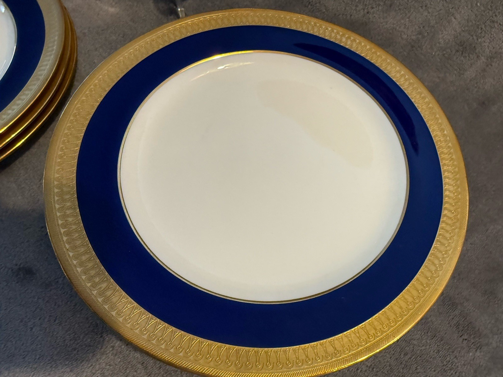Vintage Minton England Cobalt Blue Heavy Gold Gilt Plates Set of 9, 8 7/8”