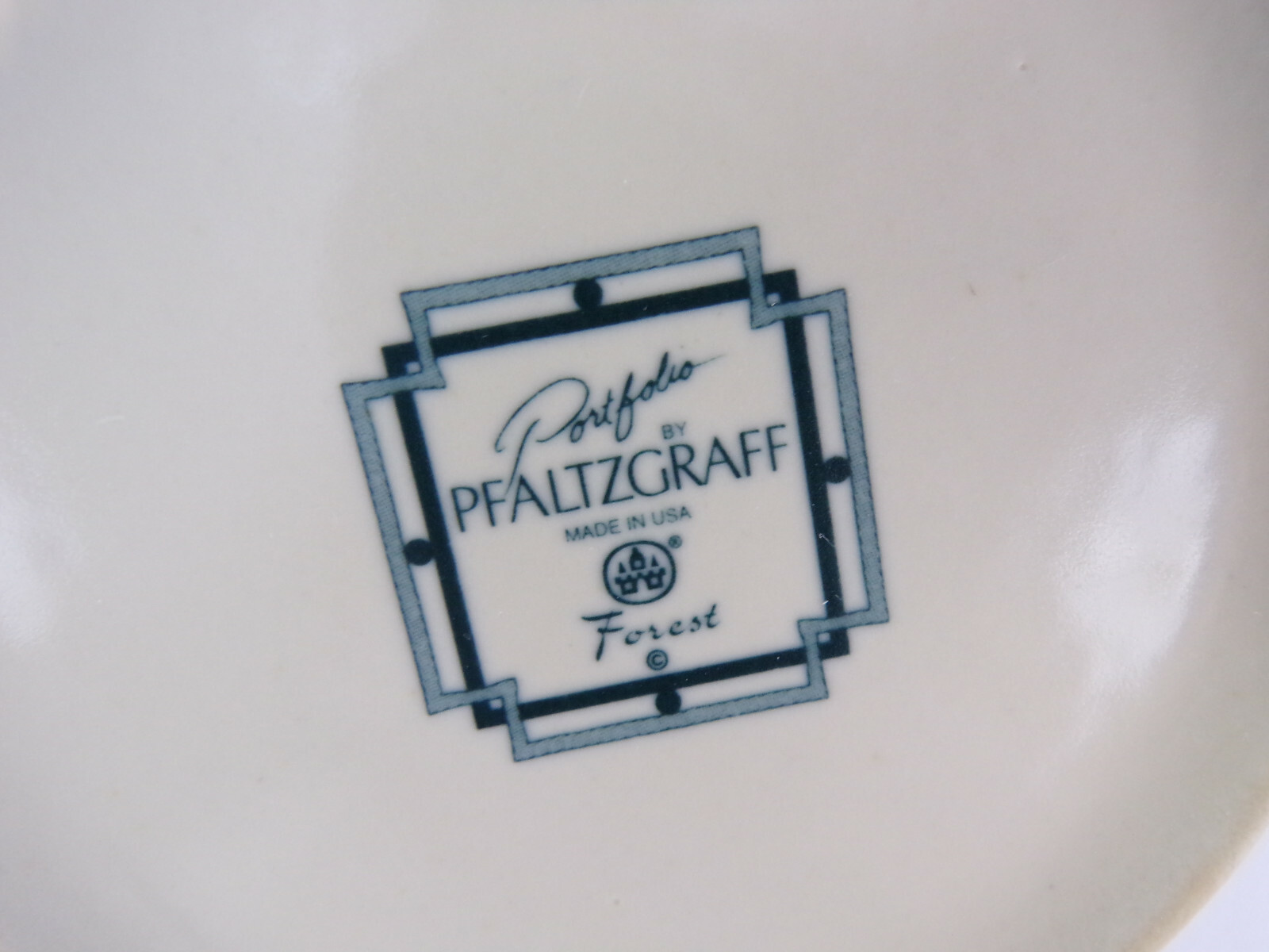 Four Piece Pfaltzgraff Portfolio Forest 2 Luncheon Plates 2 Pasta Salad Bowl b23