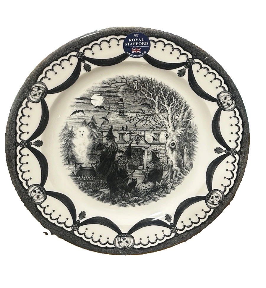 Royal Stafford Halloween The Witches Coven w/ Cat 11″ Set-4 Dinner Plates NEW