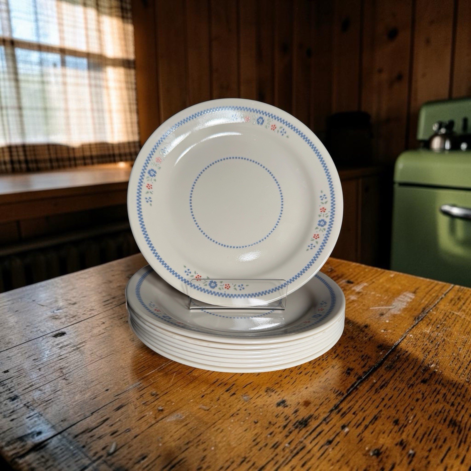 8 Vintage Corelle by Corning Granny Cottage Needlepoint 7.25″ Bread Plates