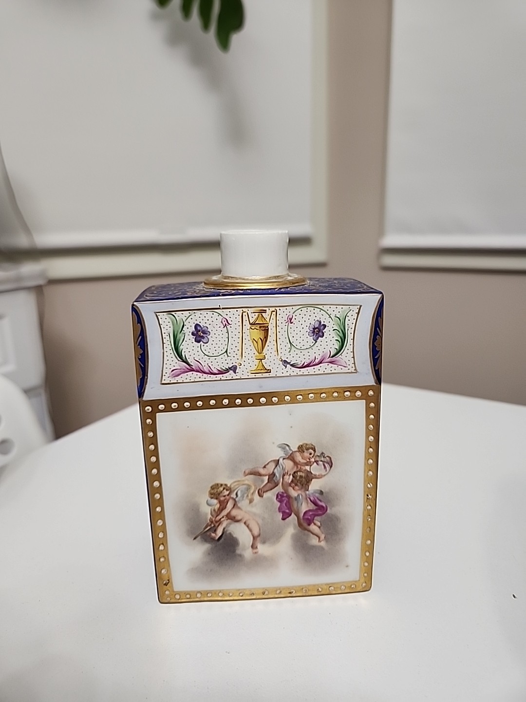 Antique Porcelain Tea Caddy c. 1790–1820 Hand Painted Putti Neoclassical Contine