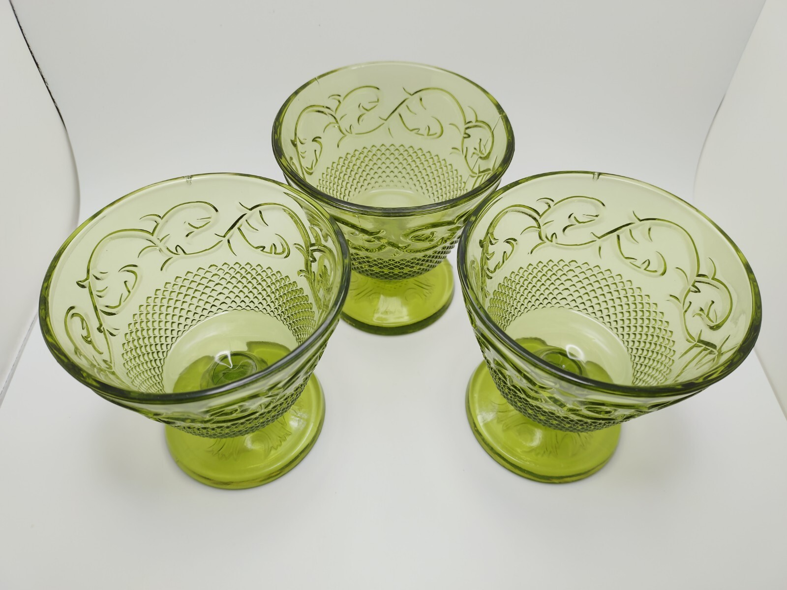 Vtg Depression Glass Fluted Vine Diamond Pattern Dessert Dish Olive Green Set 3