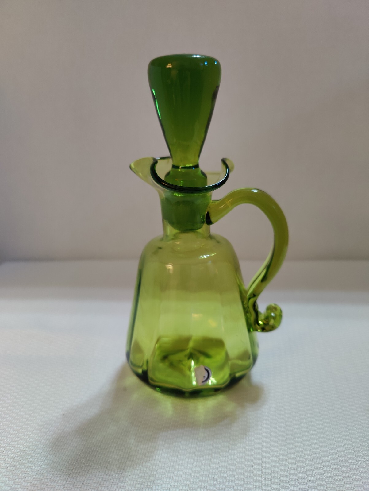 Vintage OLIVE GREEN BLOWN ART GLASS CRUET & STOPPER 7” Tall