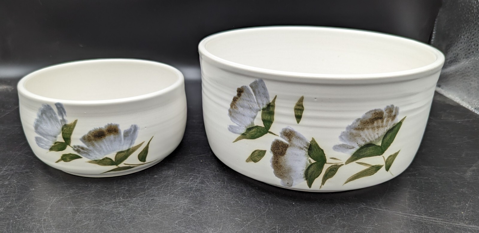 Canadian Pottery Bowls by Aberle Potters Blue Floral Design 7″ & 5″ Matched Set