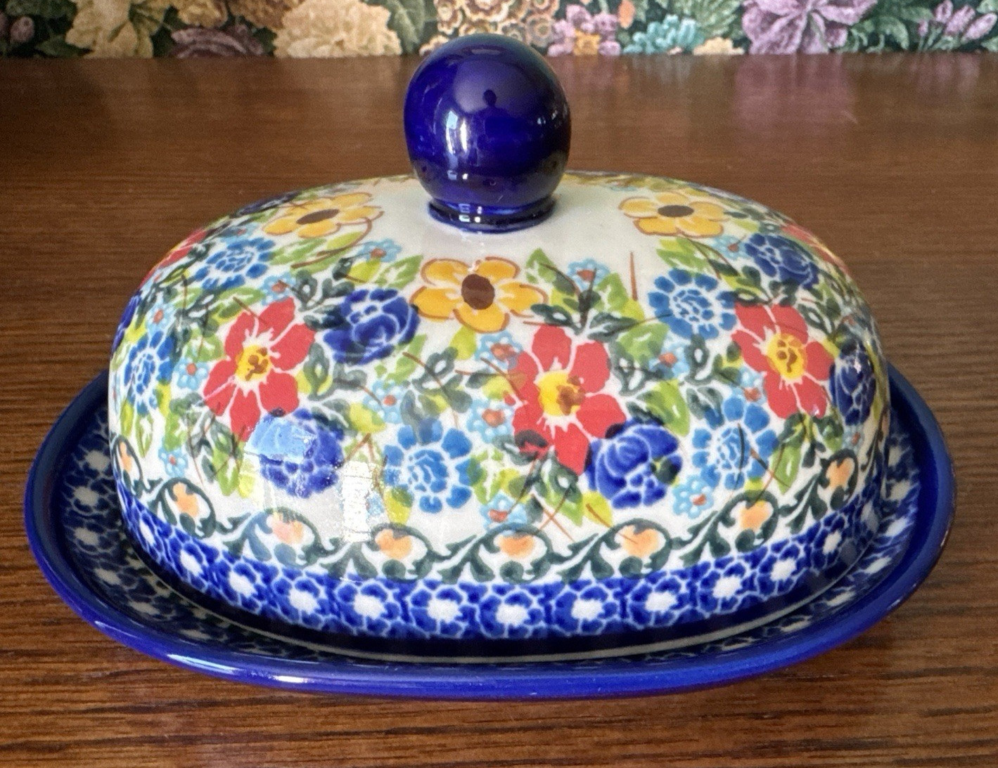 Polish Pottery Butter Dish Unikat 550 Kalich Oval Red Blue Floral 6 1/2″ EUC