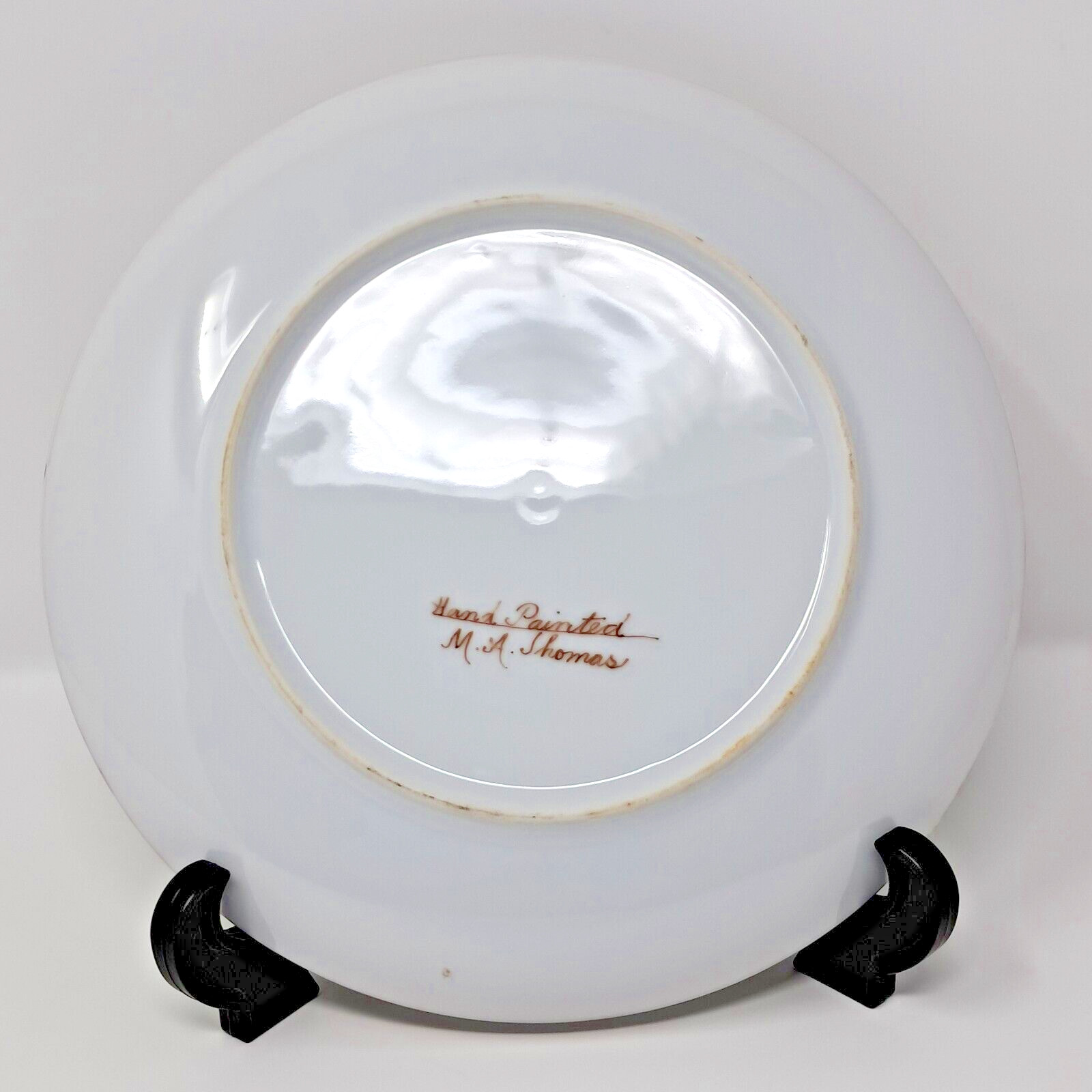 Daisy & Star pattern 8″ Porcelain Plate hand painted by M. A. Thomas decorative