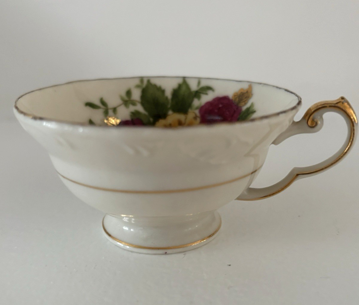 Vintage hand painted porcelain Made In Occupied Japan Tea Cup Floral Pattern