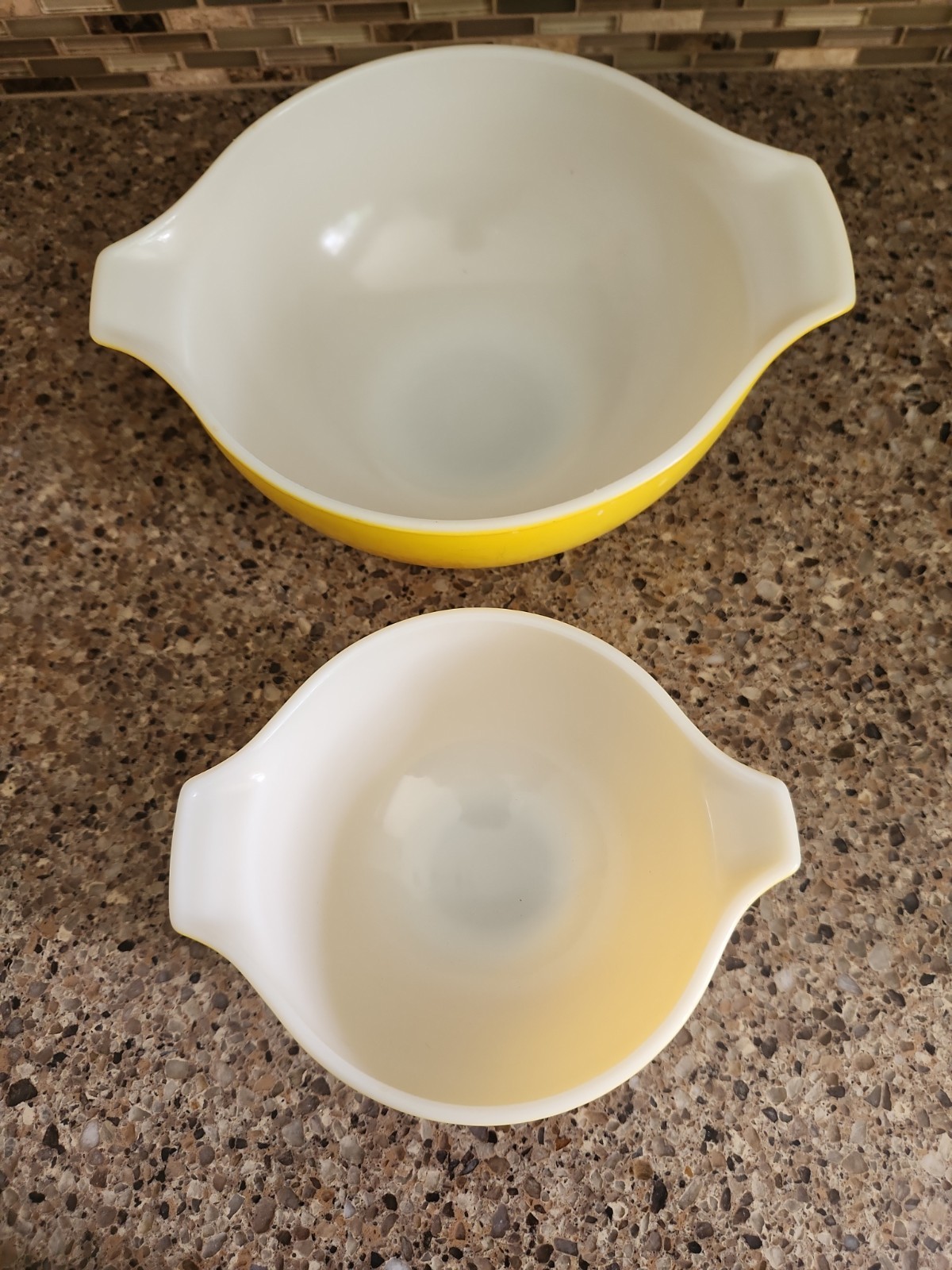 Vintage PYREX Daisy Yellow Cinderella Nesting Mixing bowls #443 & #441