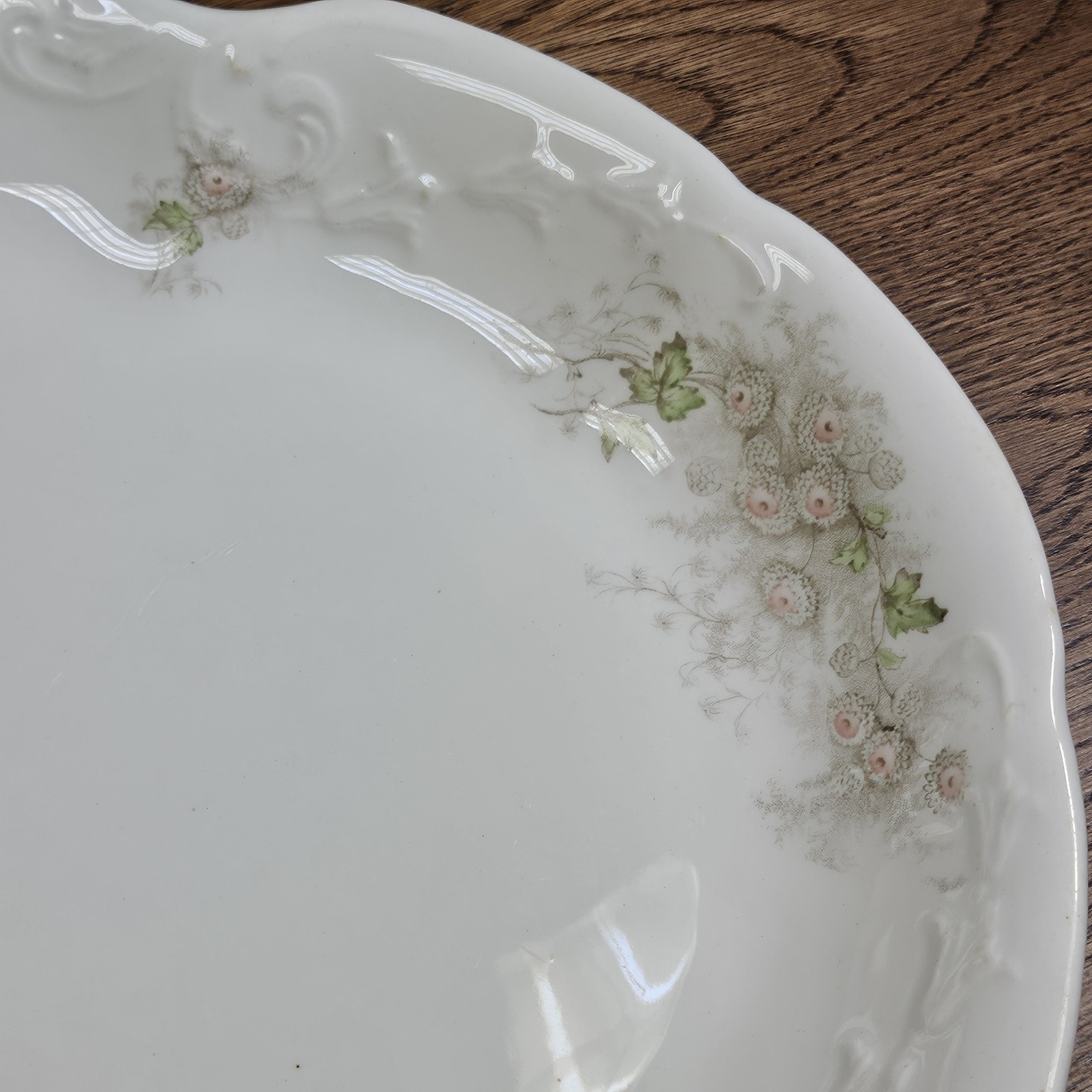 KT&K Semi-Vitreous Porcelain Glossy Floral Oval Platter White Pink Green 13″