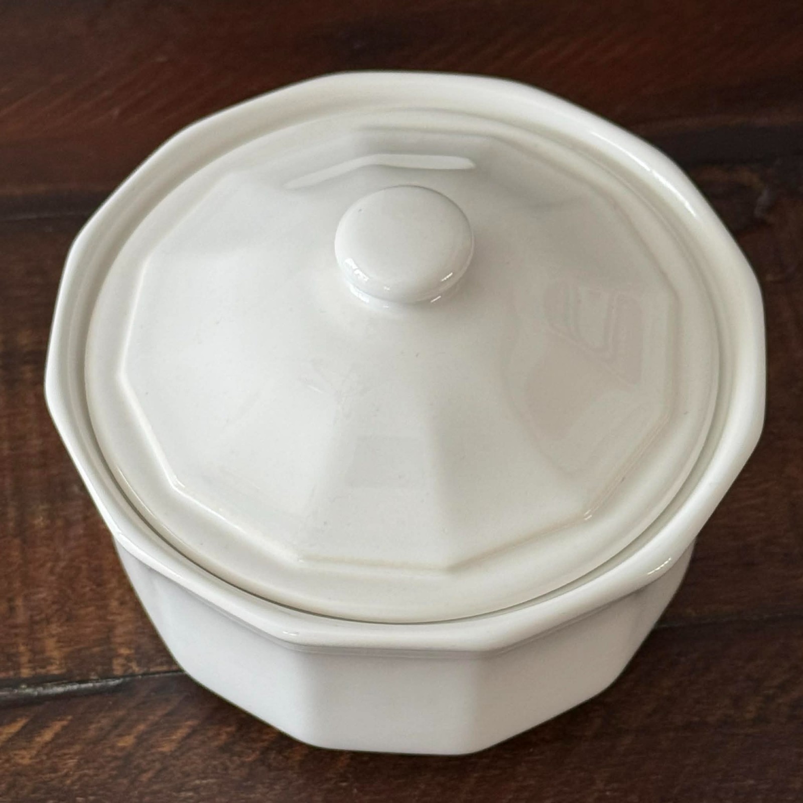Pfaltzgraff USA 12-sided White Covered Casserole Dish EUC VTG Oven To Table 5″