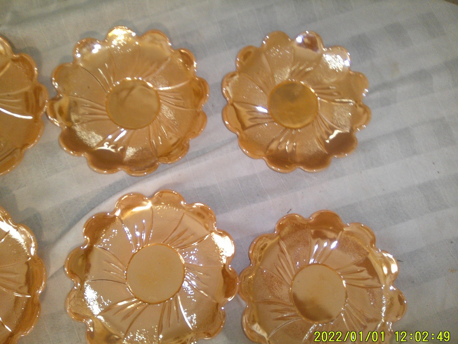 SET OF 6 VINTAGE MILK GLASS SAUCERS GOLD LUSTER COAT FLOWER LOOK