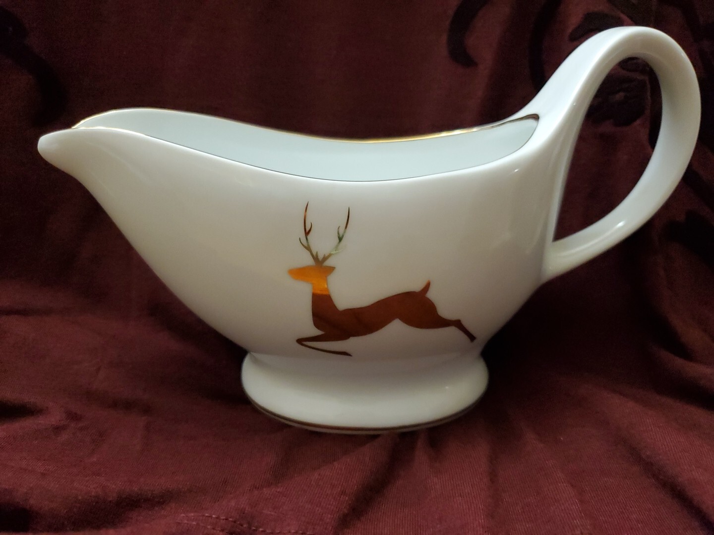 Holiday Home Gravy Boat Gold Reindeer White With Gold Rim Christmas Holidays