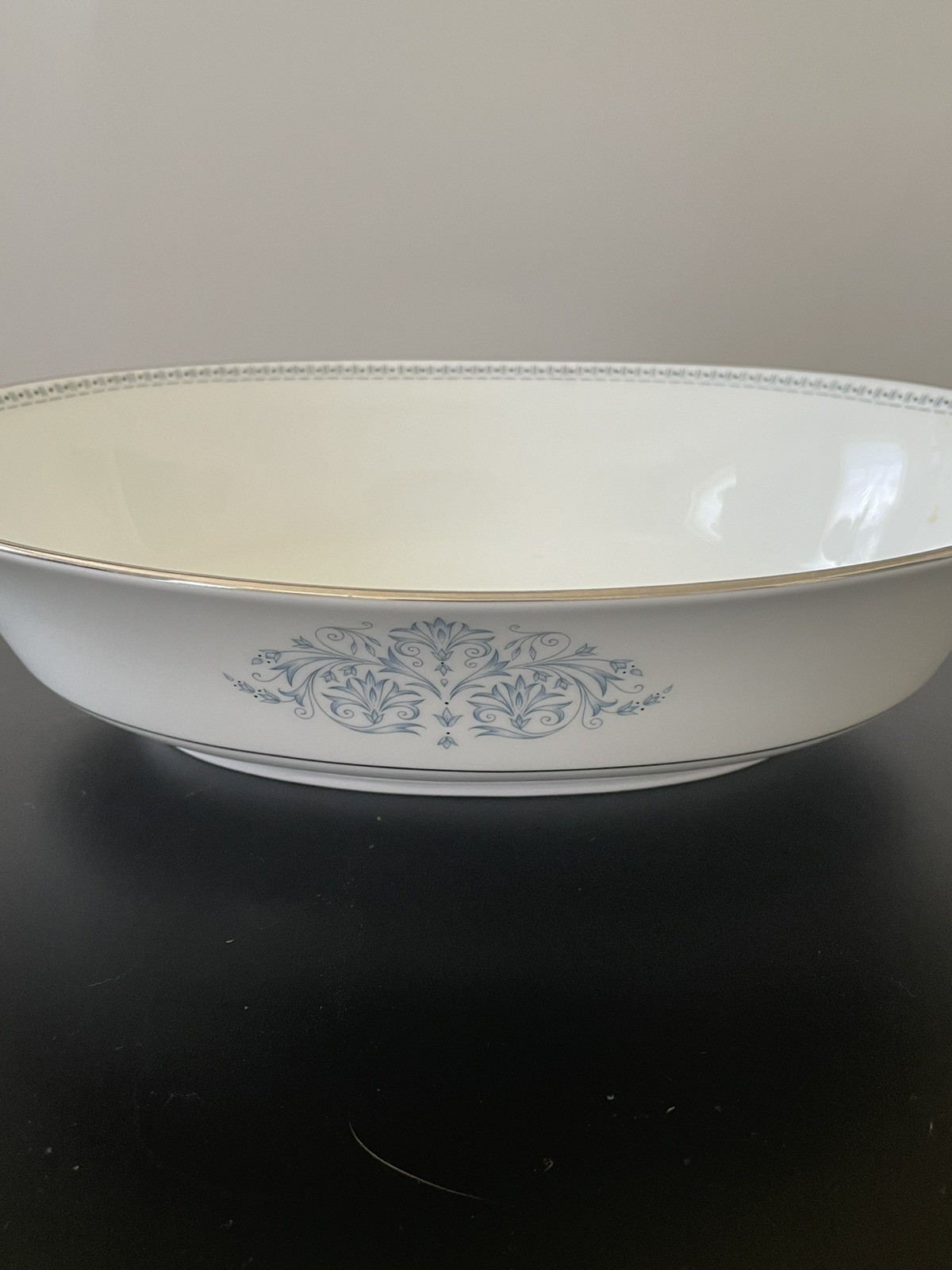 Lenox Oxford Bone China, Bryn Mawr, Blue Pattern, Vegetable Bowl, 10 x 7