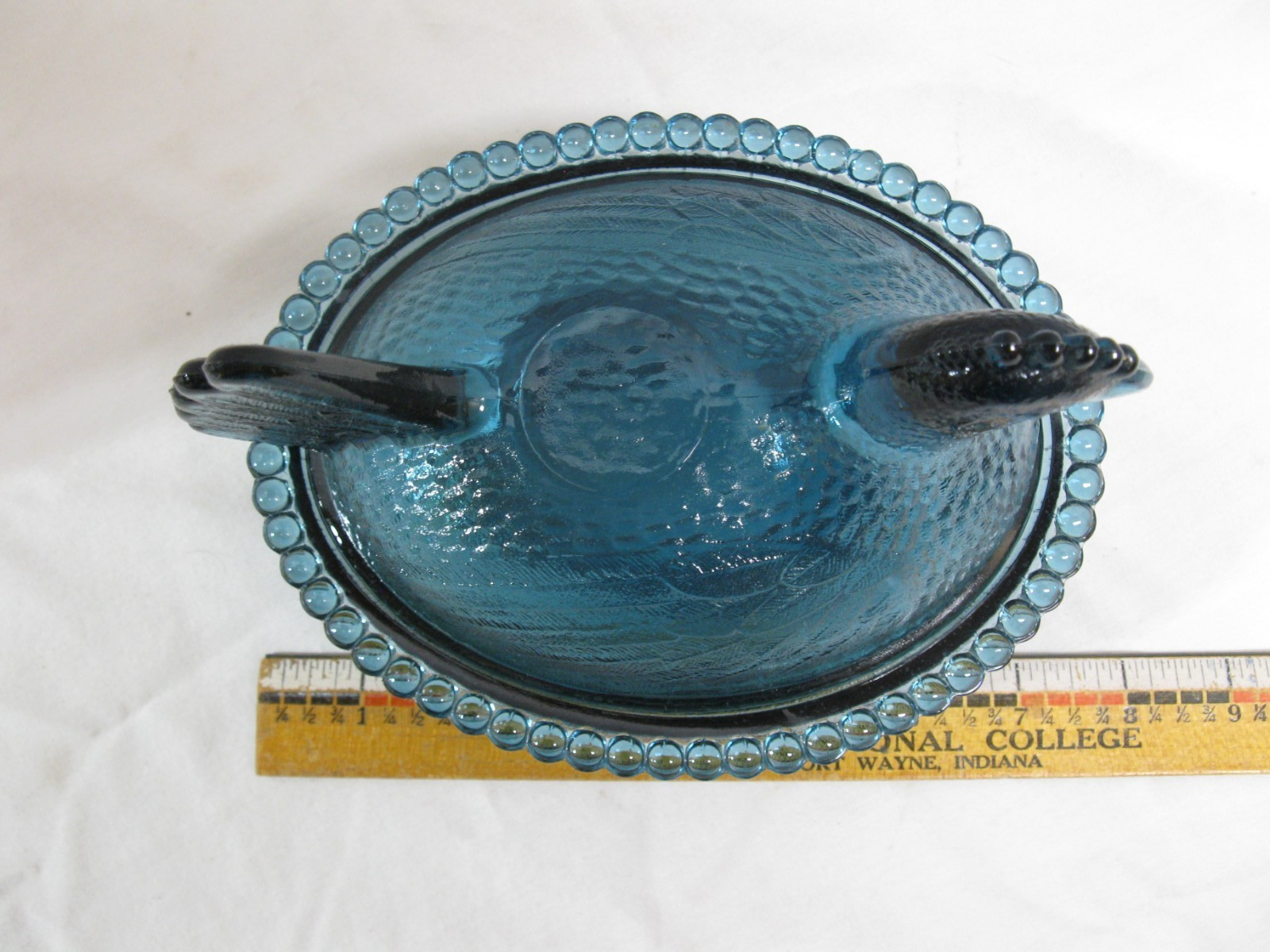 Indiana Glass Confederate Bicentennial Blue Hen on Nest with Beaded Nest READ
