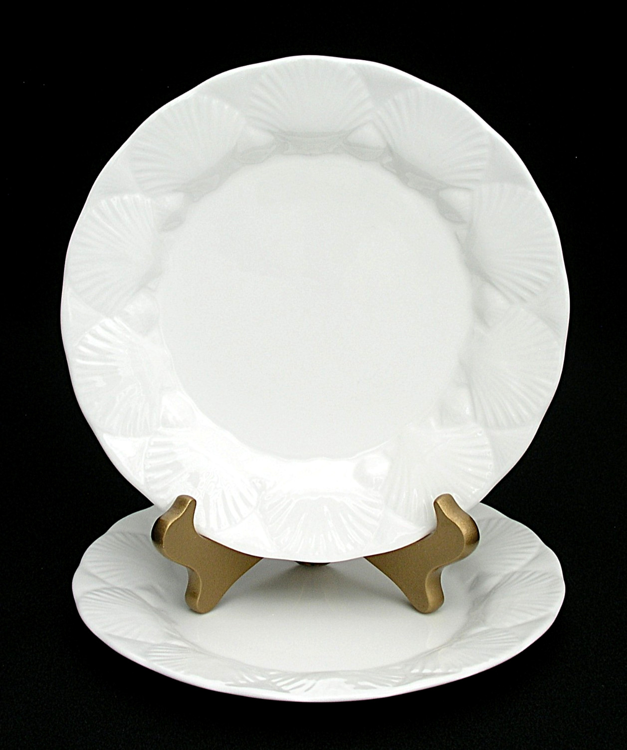 (2) WEDGWOOD OCEANSIDE 8 1/8″ SALAD PLATES – BONE CHINA – MADE IN ENGLAND