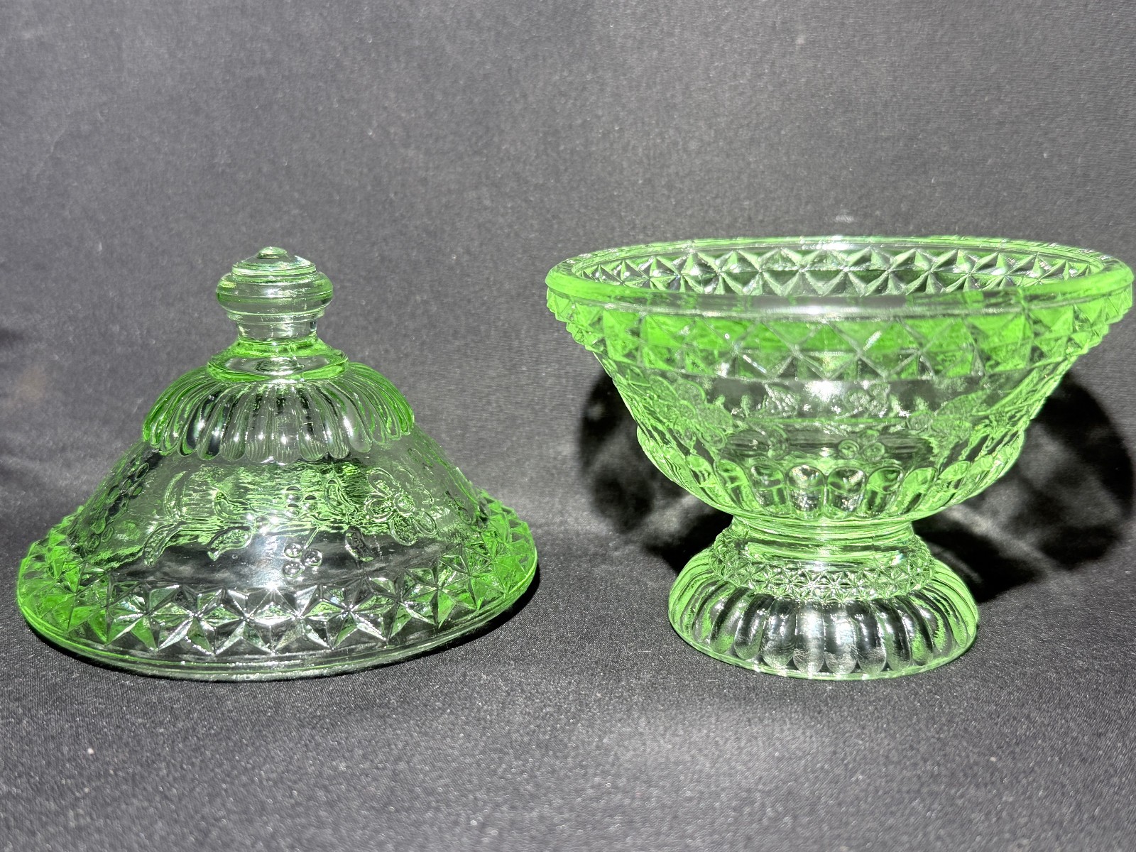 Green Vaseline Uranium glass covered candy dish coffee sugar jar butter selenium
