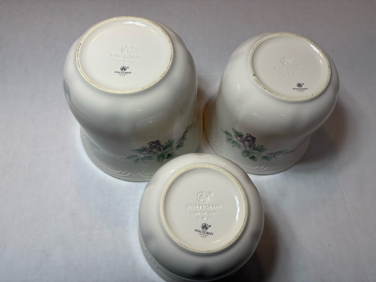 Pfaltzgraff Grapevine Canister Set Of 3 And Creamer & Sugar Bowl Vintage
