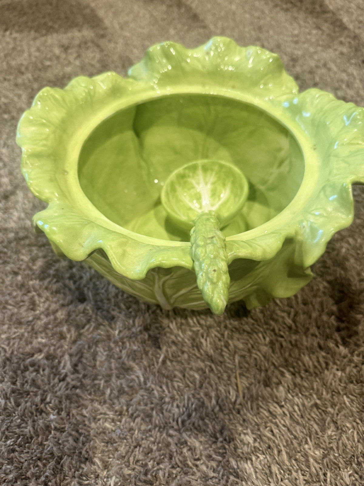 Green Ceramic Lettuce Cabbageware Serving Tureen w Lid, Ladle, ff 1988 3 qt bowl