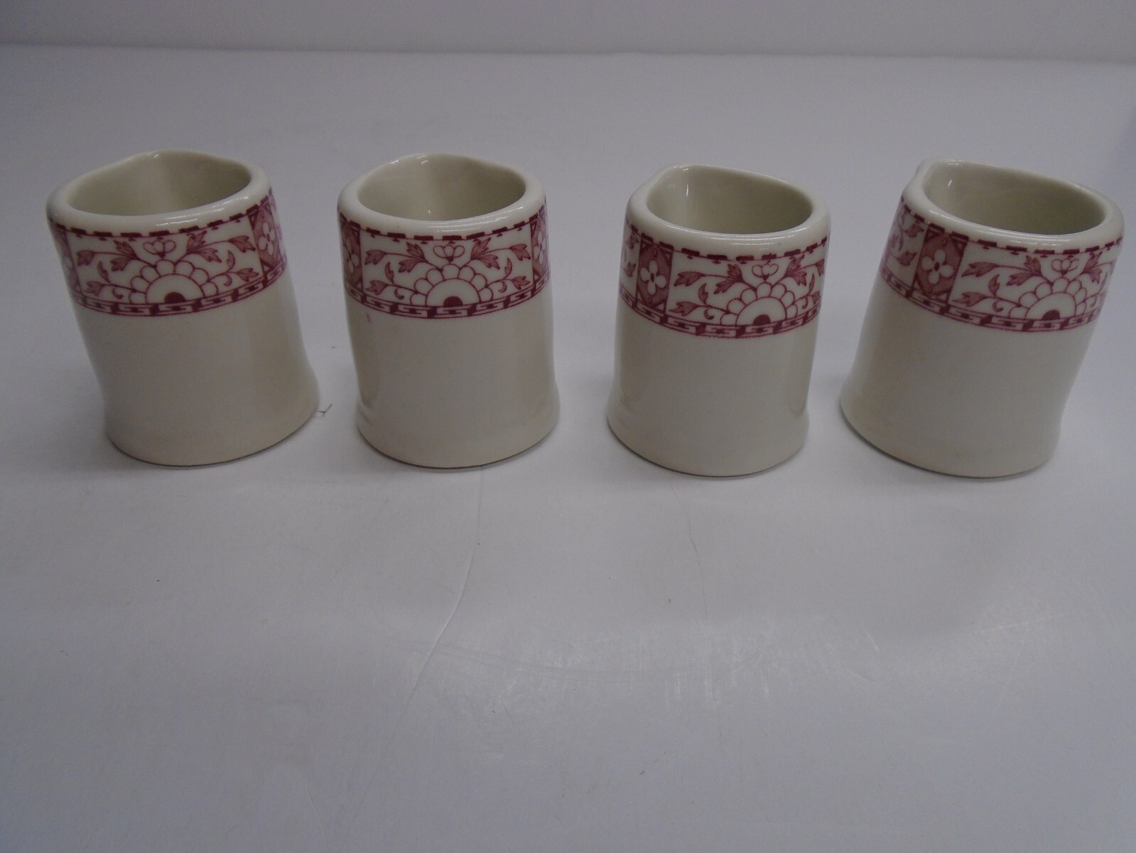 Vintage RARE 1948 “WARWICK” 2″ RESTAURANT CREAMERS – Matched set of (4) – NOS