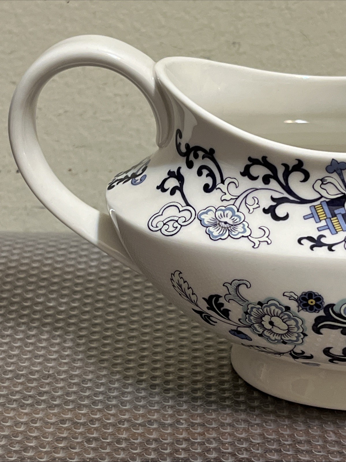 Royal Doulton NANKIN Gravy Boat & Underplate – TC 1091