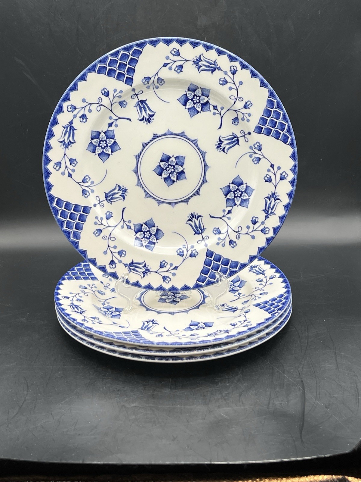 Staffordshire English Ironstone Tableware 9.5” Set Of 4 Dinner Plates Romance