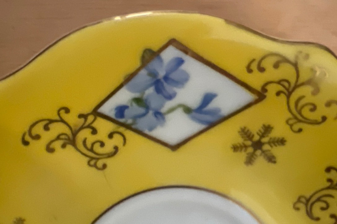 Saucer Plate Decor Yellow Rim Pink and Blue Cabbage Roses with Mini Hanger Set