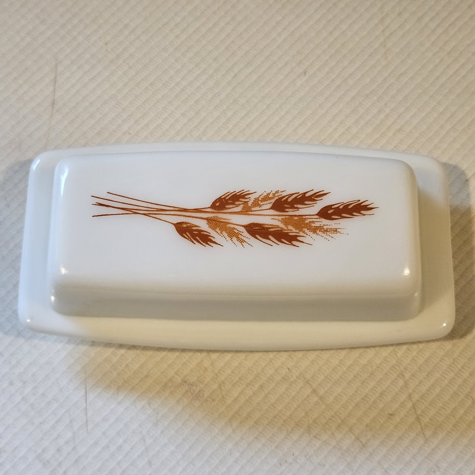 Pyrex 72-b Harvest Wheat Covered Butter Dish