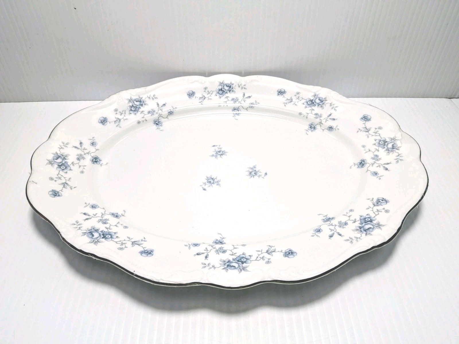 Johann Haviland Blue Garland 13″ Oval Platter