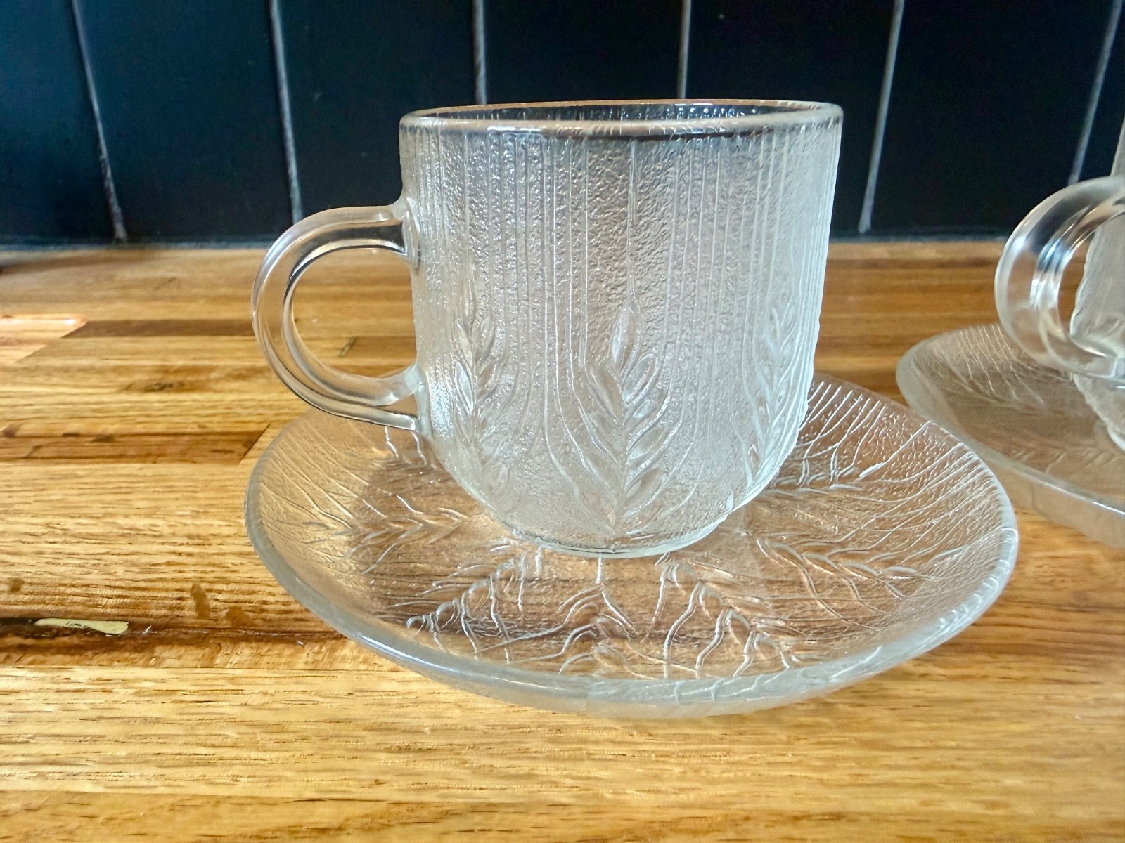 Arcoroc Country Wheat Tea Cups & Saucers Set of 4 Clear Glass France Vintage
