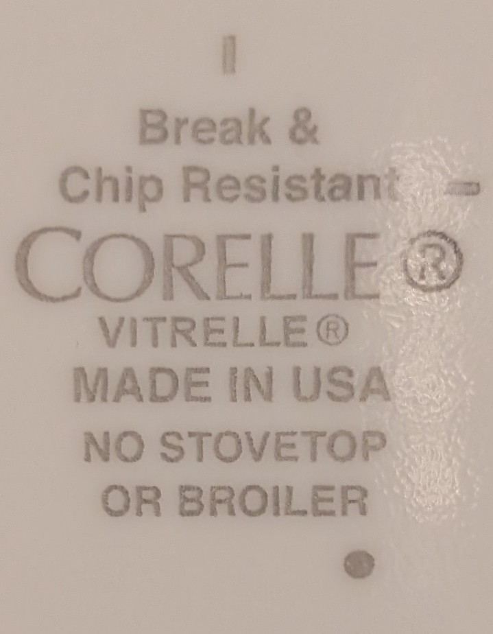Vtg. 12 Pcs. CORELLE By Corning Boutique Misty Leaves Service For (4) Dinner Set