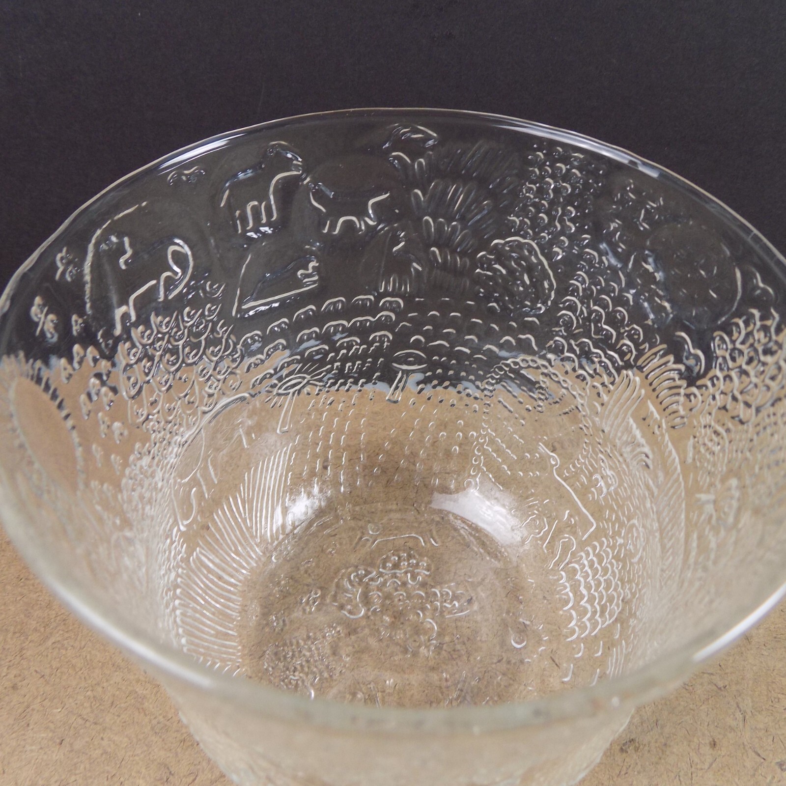 Arabia of Finland Fauna Glass Bowl 5″ x 4-7/8″ Pressed Animals Oiva Toikka