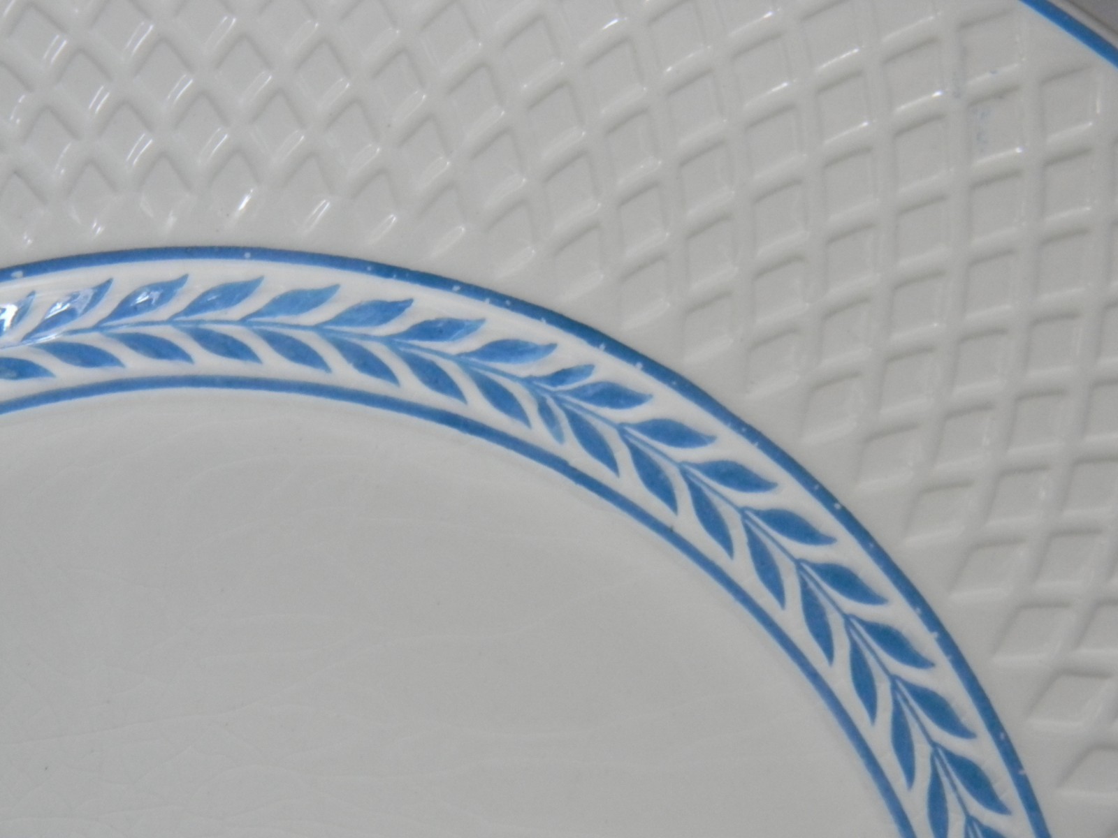 Spode Mansard Elaine White and Blue Bone China Embossed 10.5″ Dinner Plates