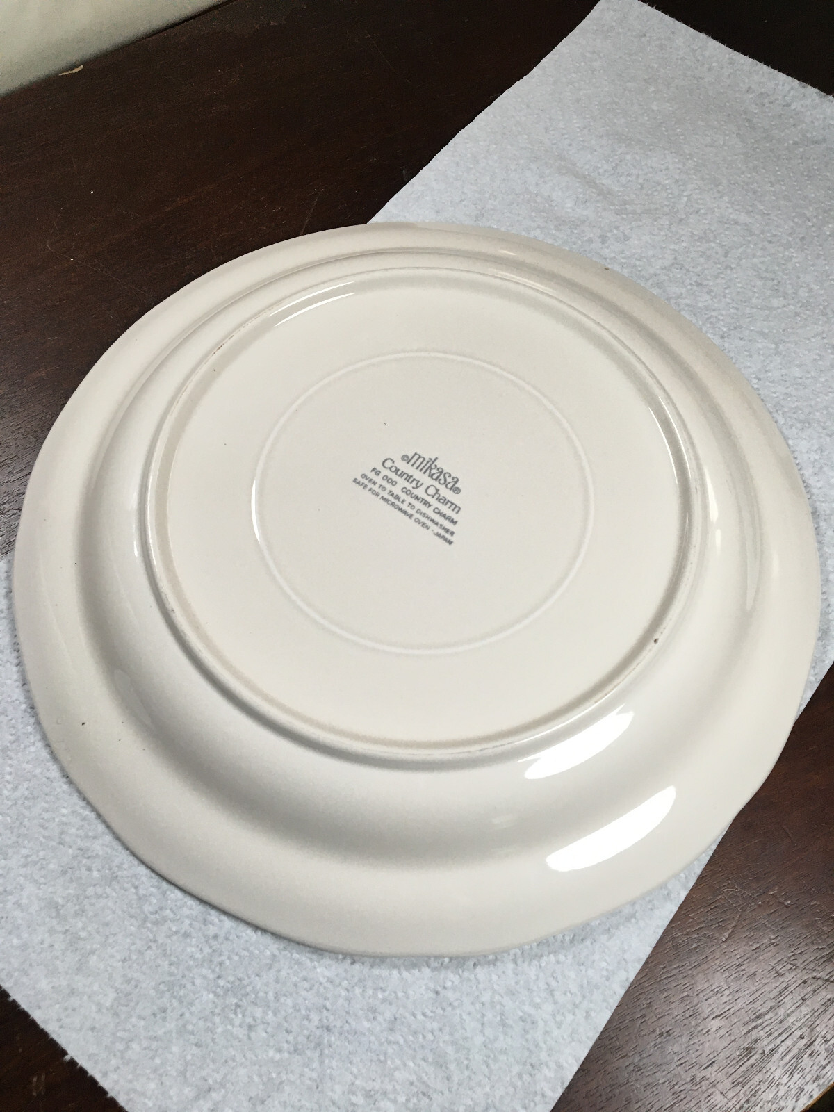 MIKASA Country Charm Large Serving Platter Golden Beige 12 1/2″ FG 000