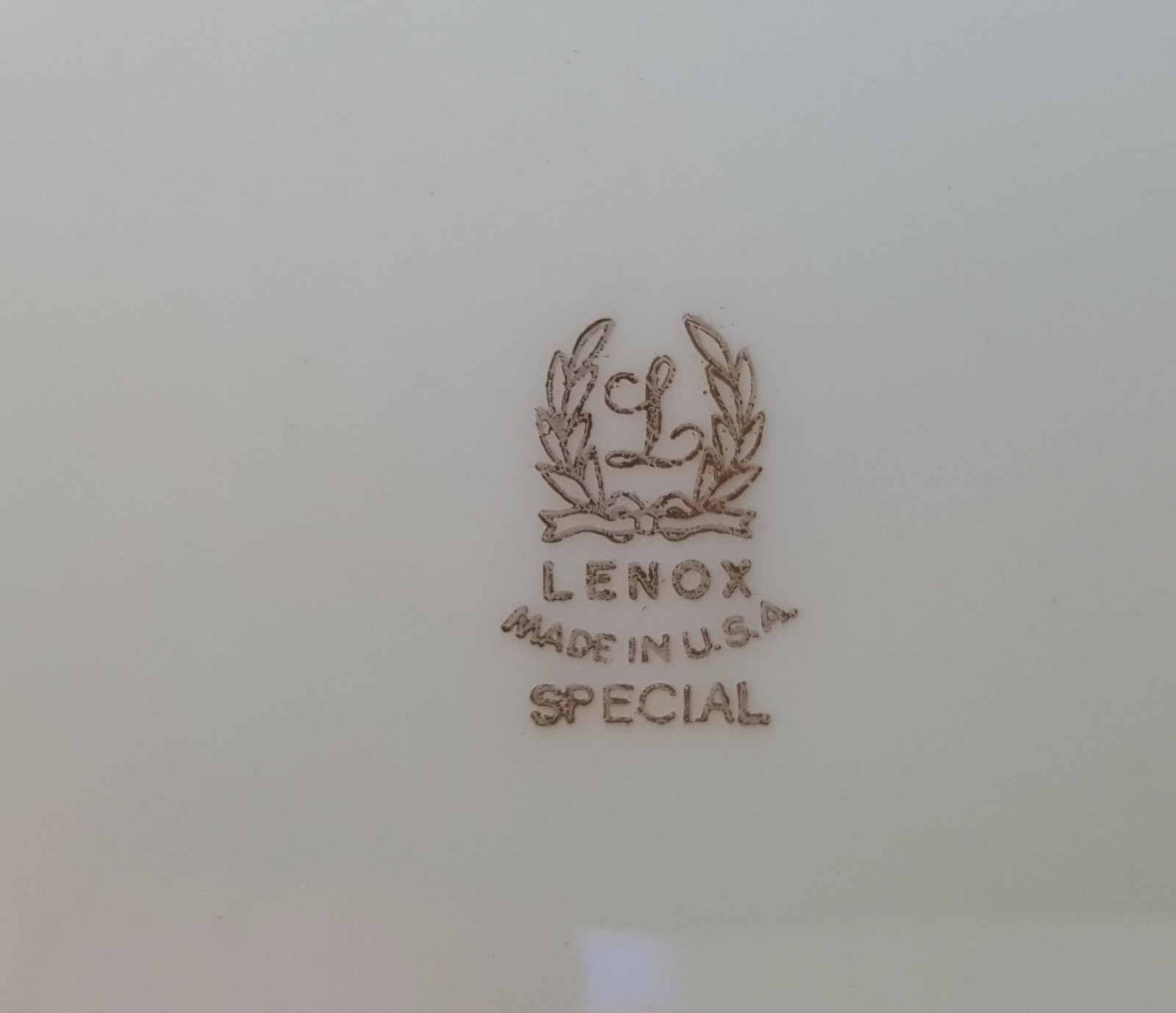 Lenox China Holiday (Dimension / Presidential) 7 7/8″ SALAD SIDE PLATE MINT