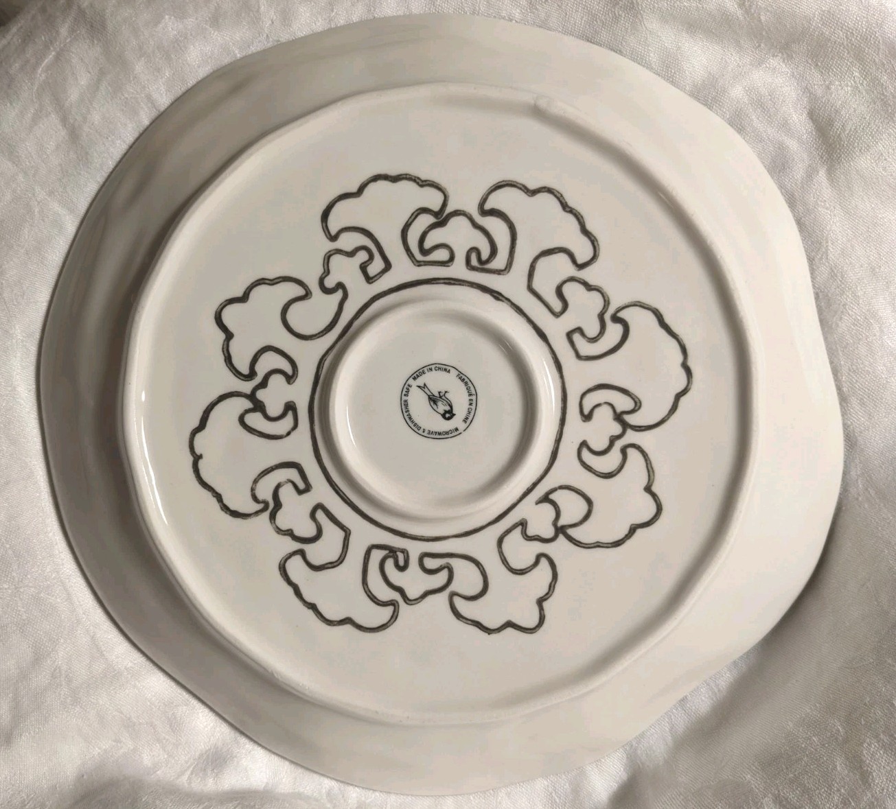 ANTHROPOLOGIE GLORIOSA Yellow Stoneware Dinner Plate 10.25 In