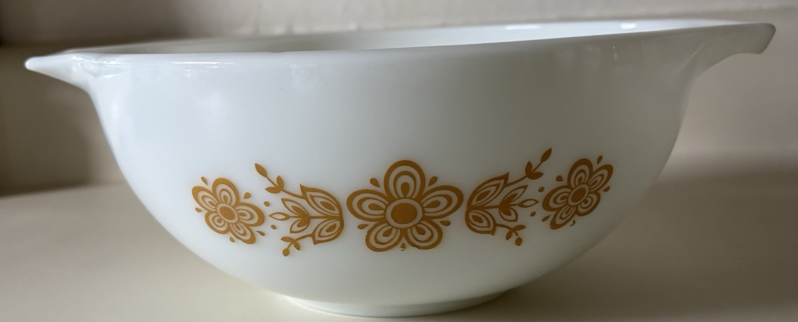 Vintage PYREX Butterfly Gold Cinderella Nesting Mixing Bowl 443